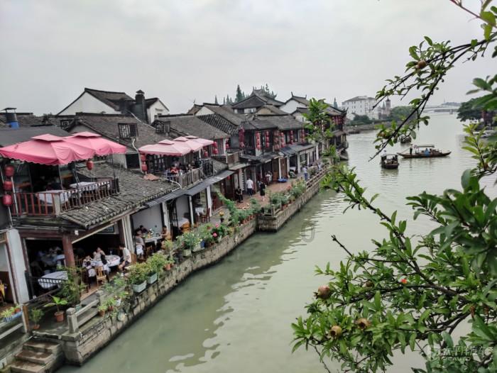 这个痘痘有点痒有点肿 怎么弄好？游戏画面